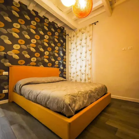 Dandelion Flat * פירנצה