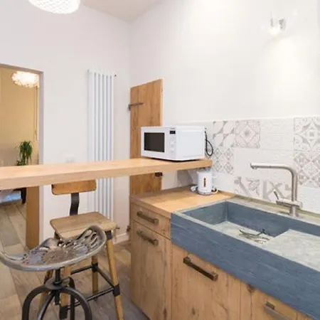 Dandelion Flat Apartment